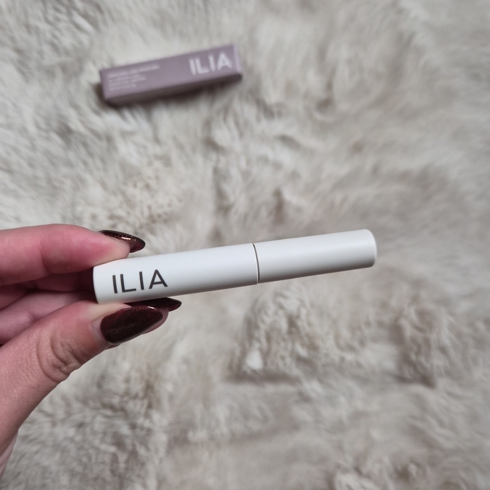 ILIA Limitless Lash Lengthening Mascara AFTER MIDNIGHT BLACK .1oz./3g Mini New ✨ - Picture 2 of 10
